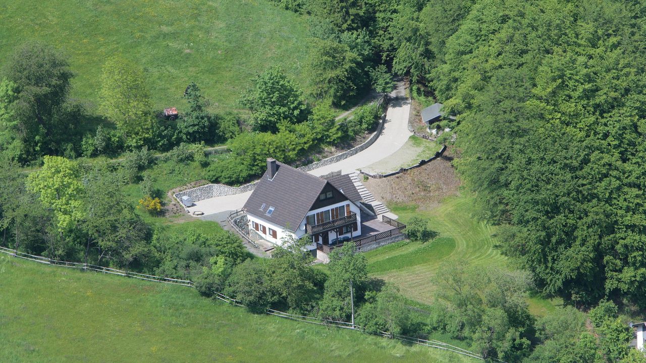 ExteriorSummer ExteriorSummer